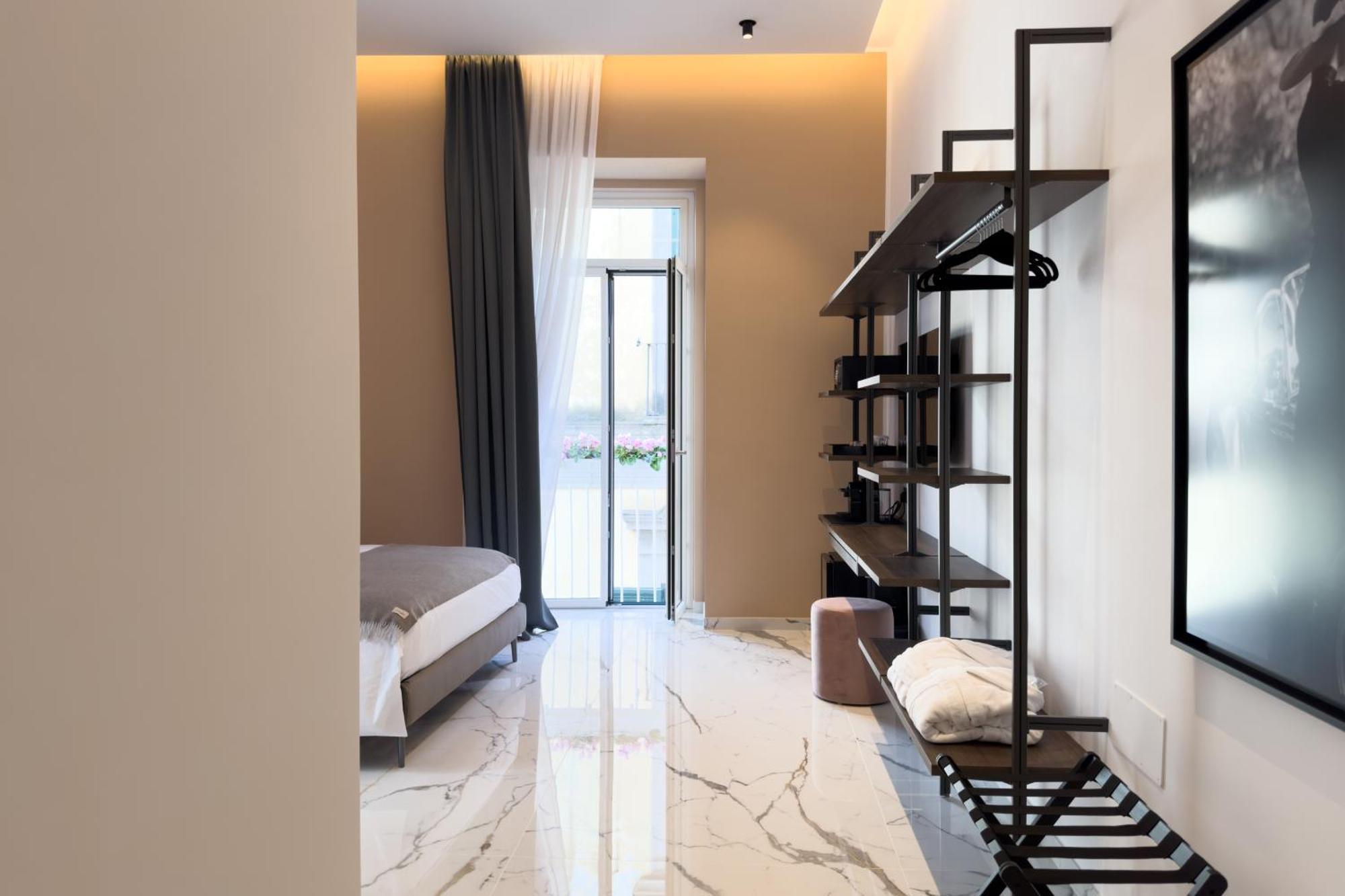 Insogno Suites ナポリ エクステリア 写真
