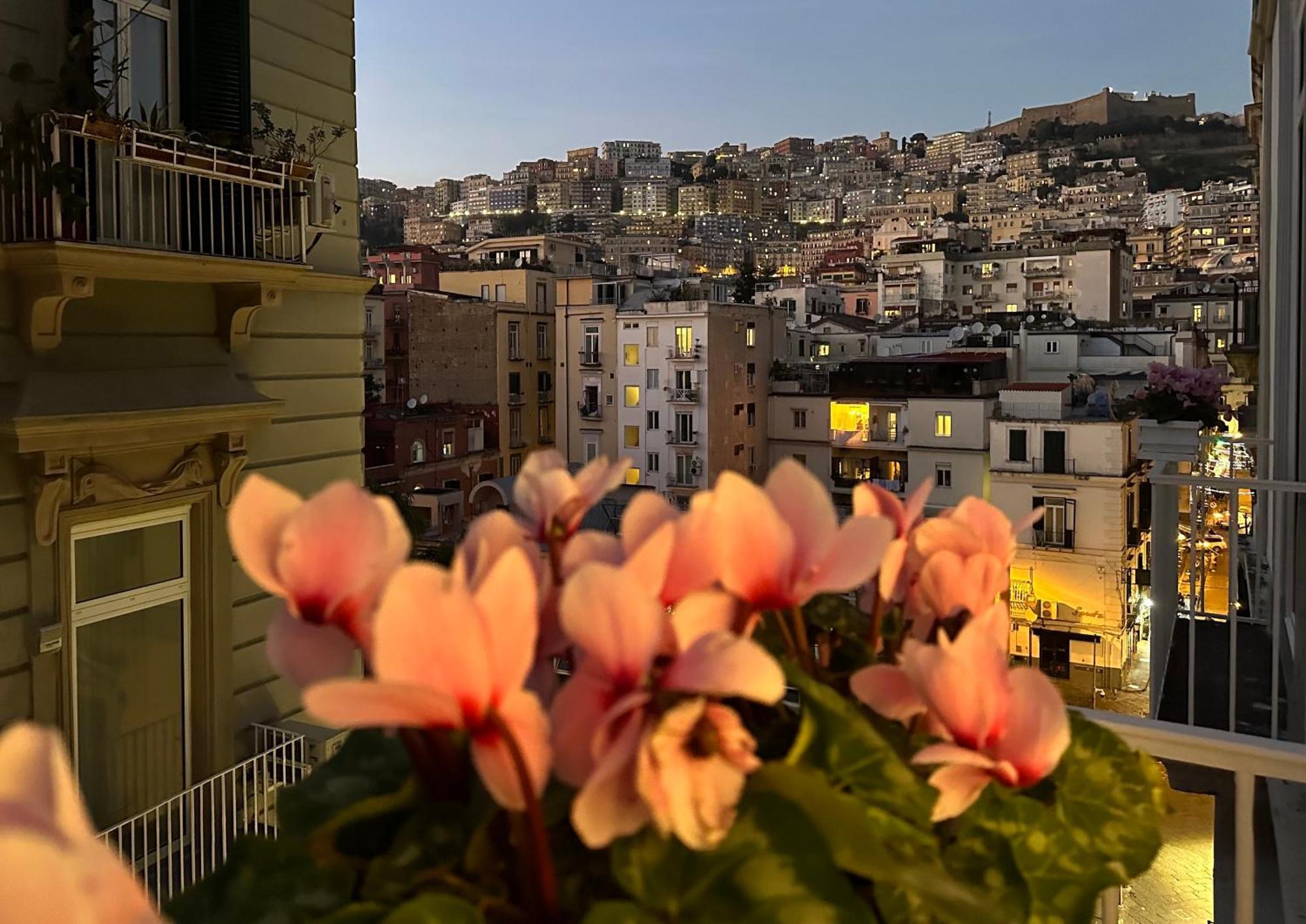 Insogno Suites ナポリ エクステリア 写真